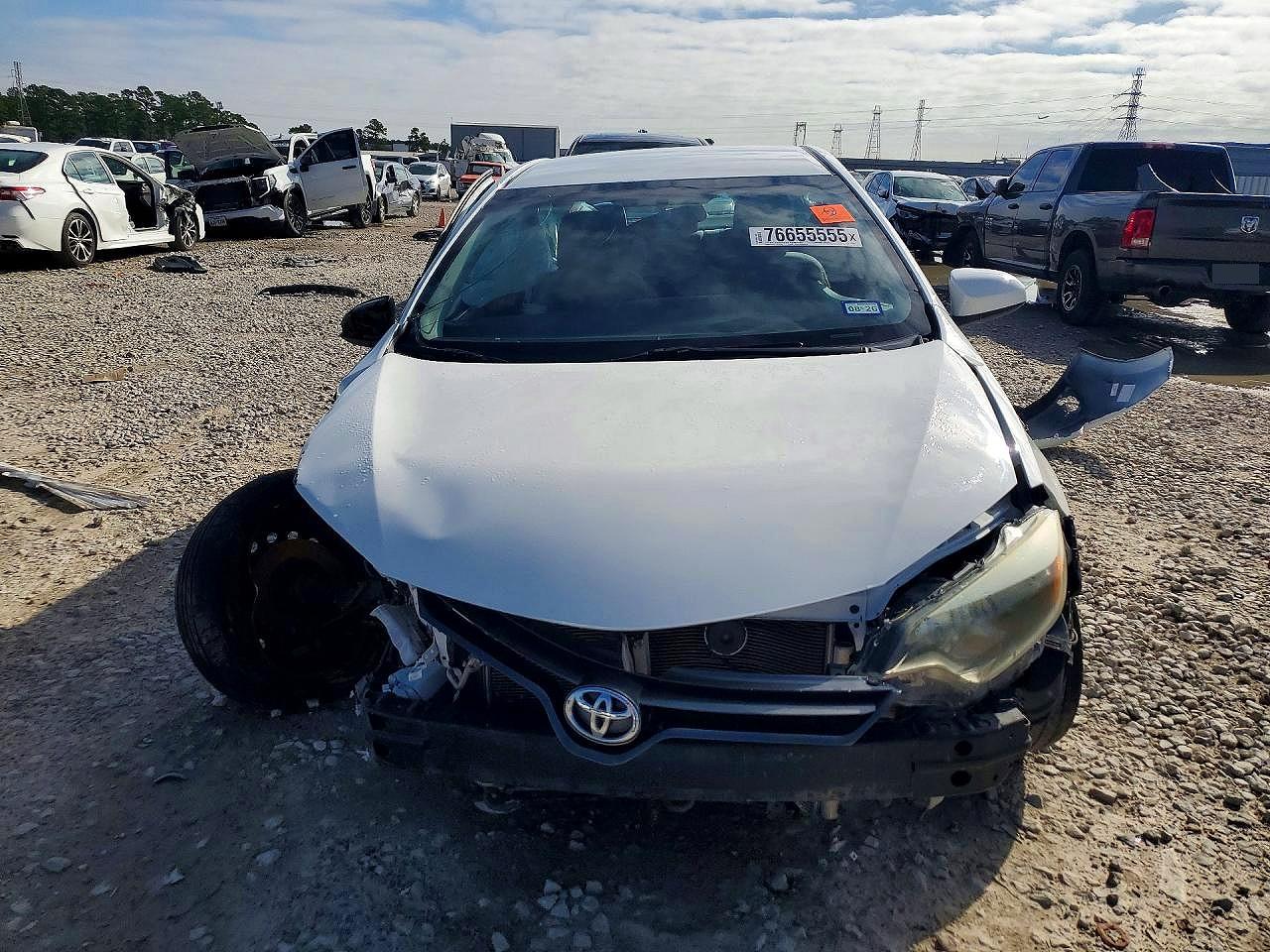 2015 TOYOTA COROLLA photo 13
