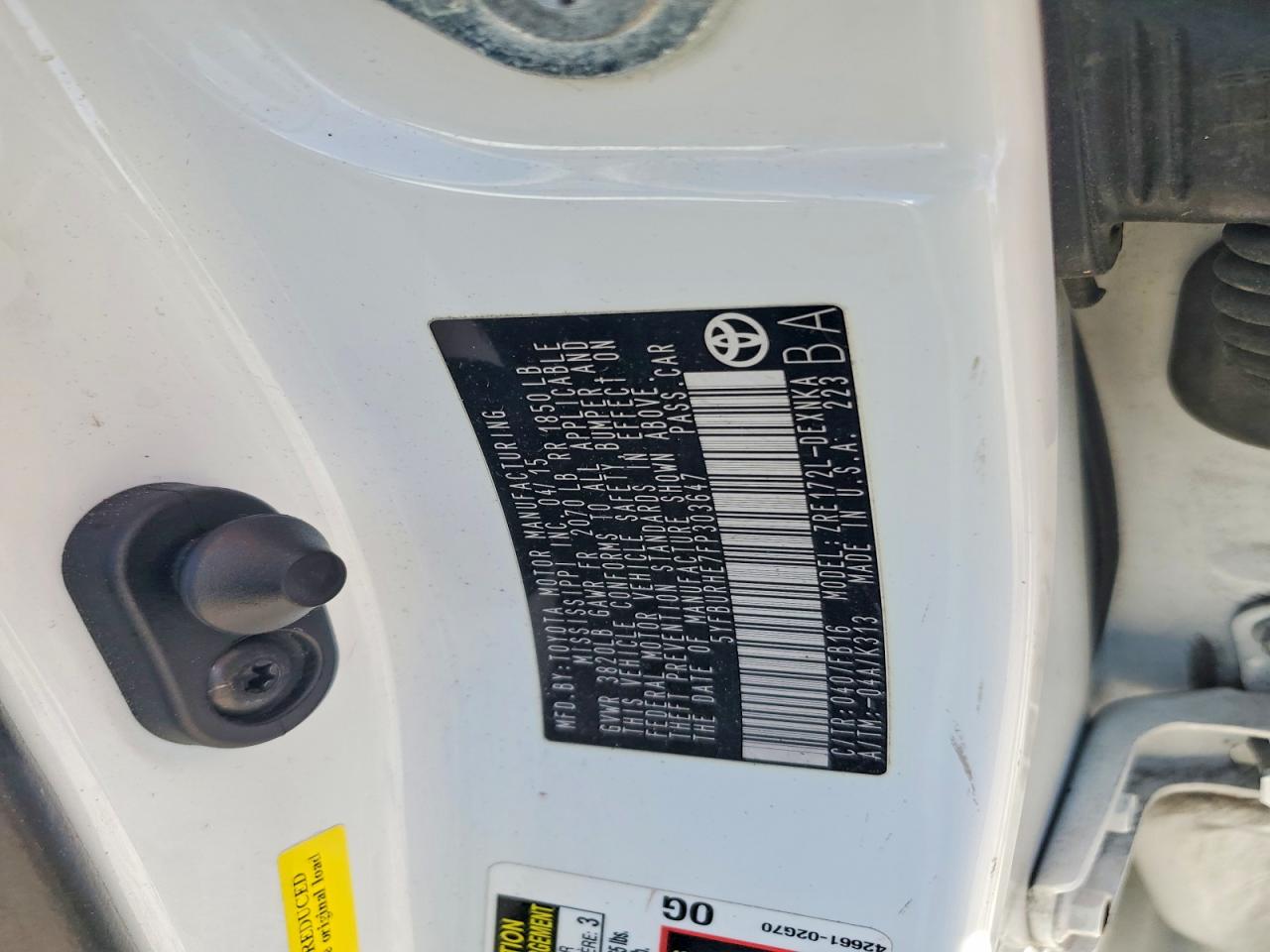 2015 TOYOTA COROLLA photo 34