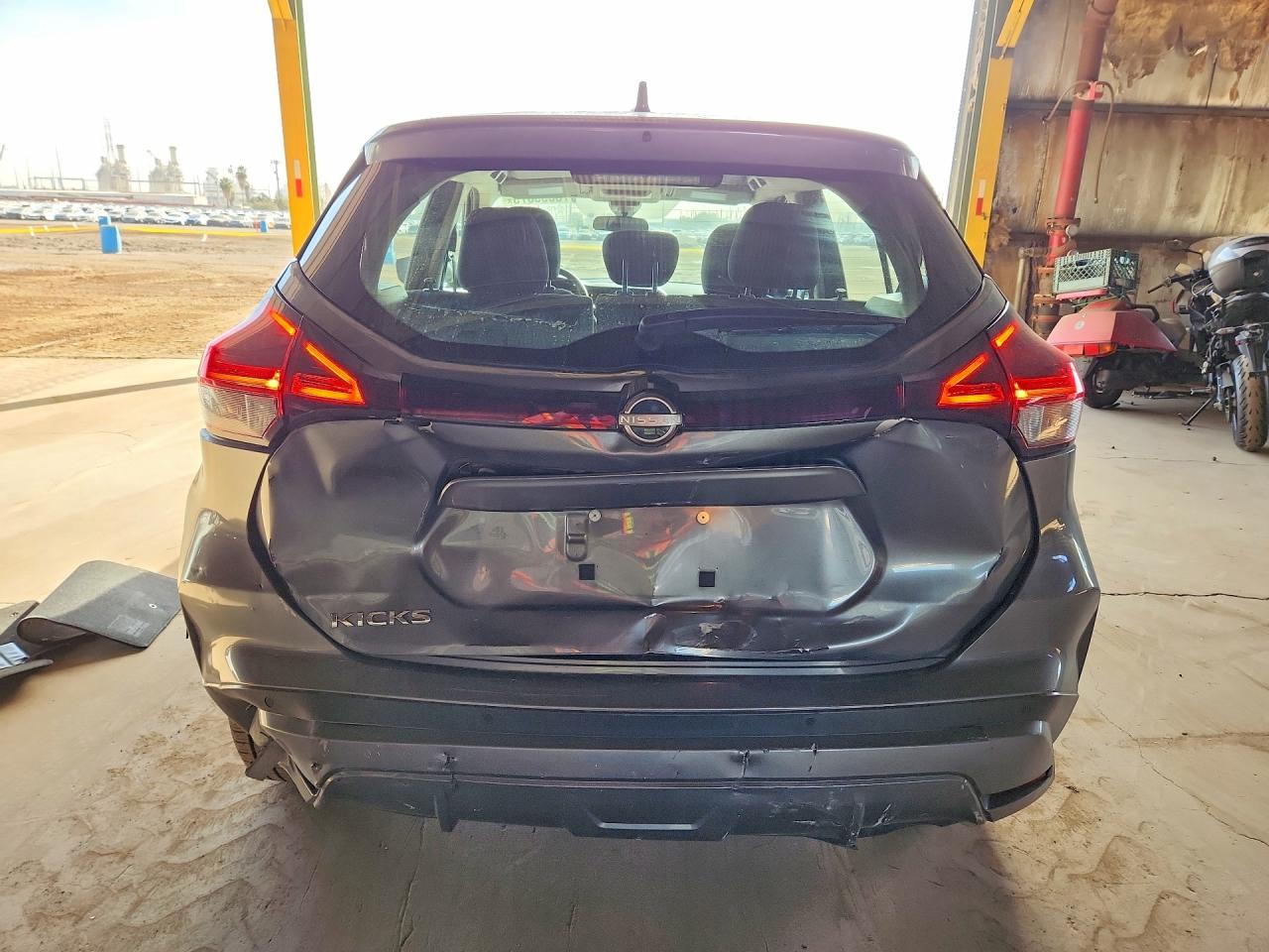 2022 NISSAN KICKS S photo 11
