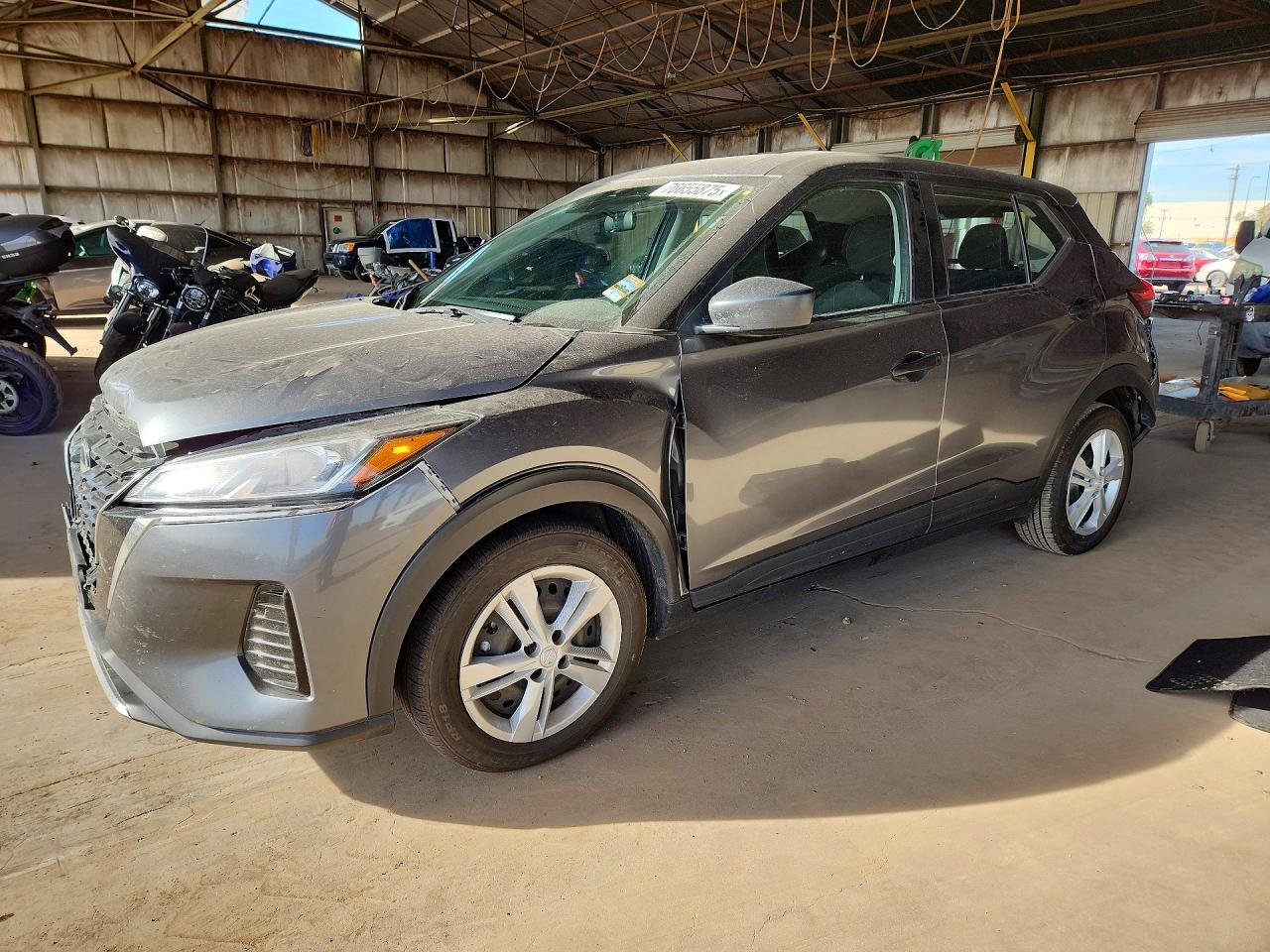 2022 NISSAN KICKS
