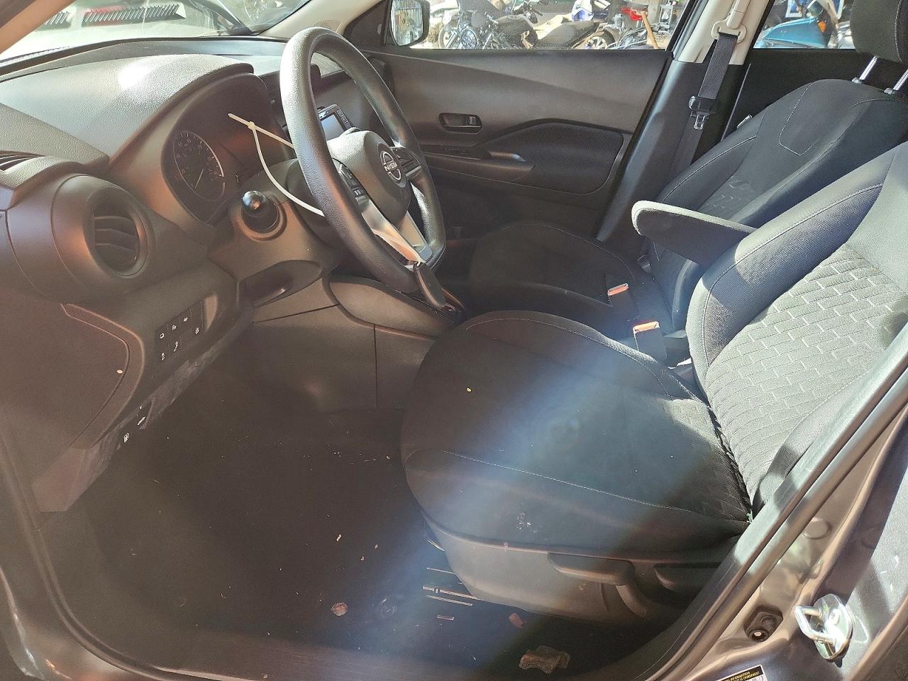 2022 NISSAN KICKS S photo 13