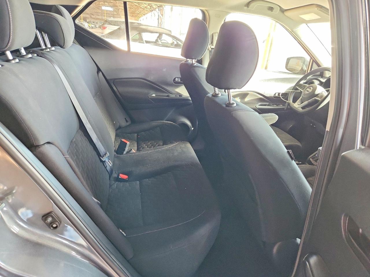 2022 NISSAN KICKS S photo 21