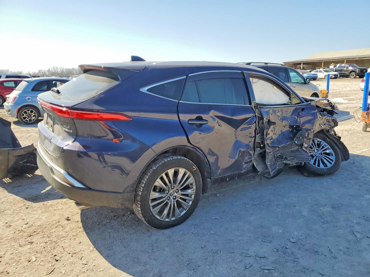 2021 TOYOTA VENZA LE photo 7