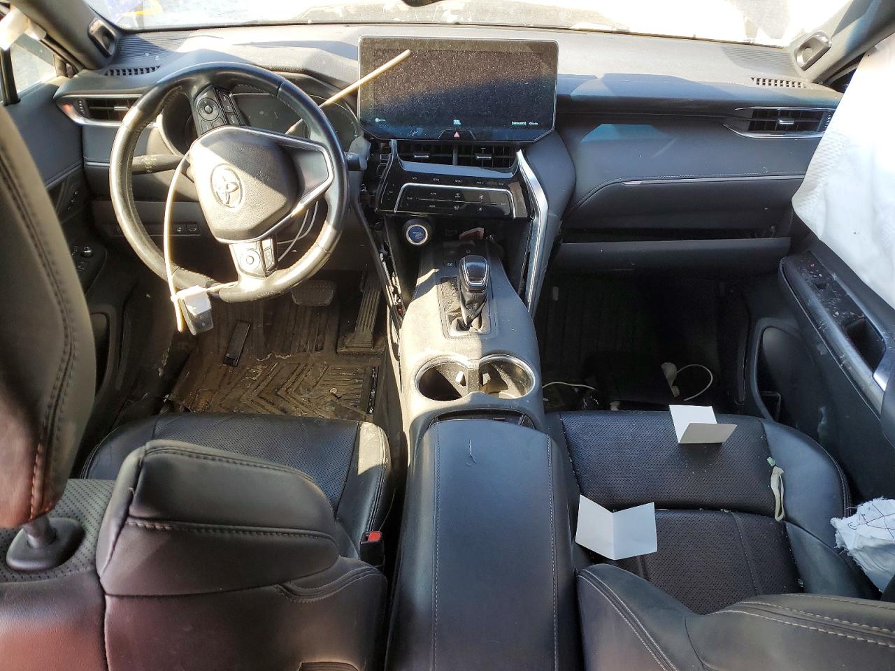 2021 TOYOTA VENZA LE photo 22