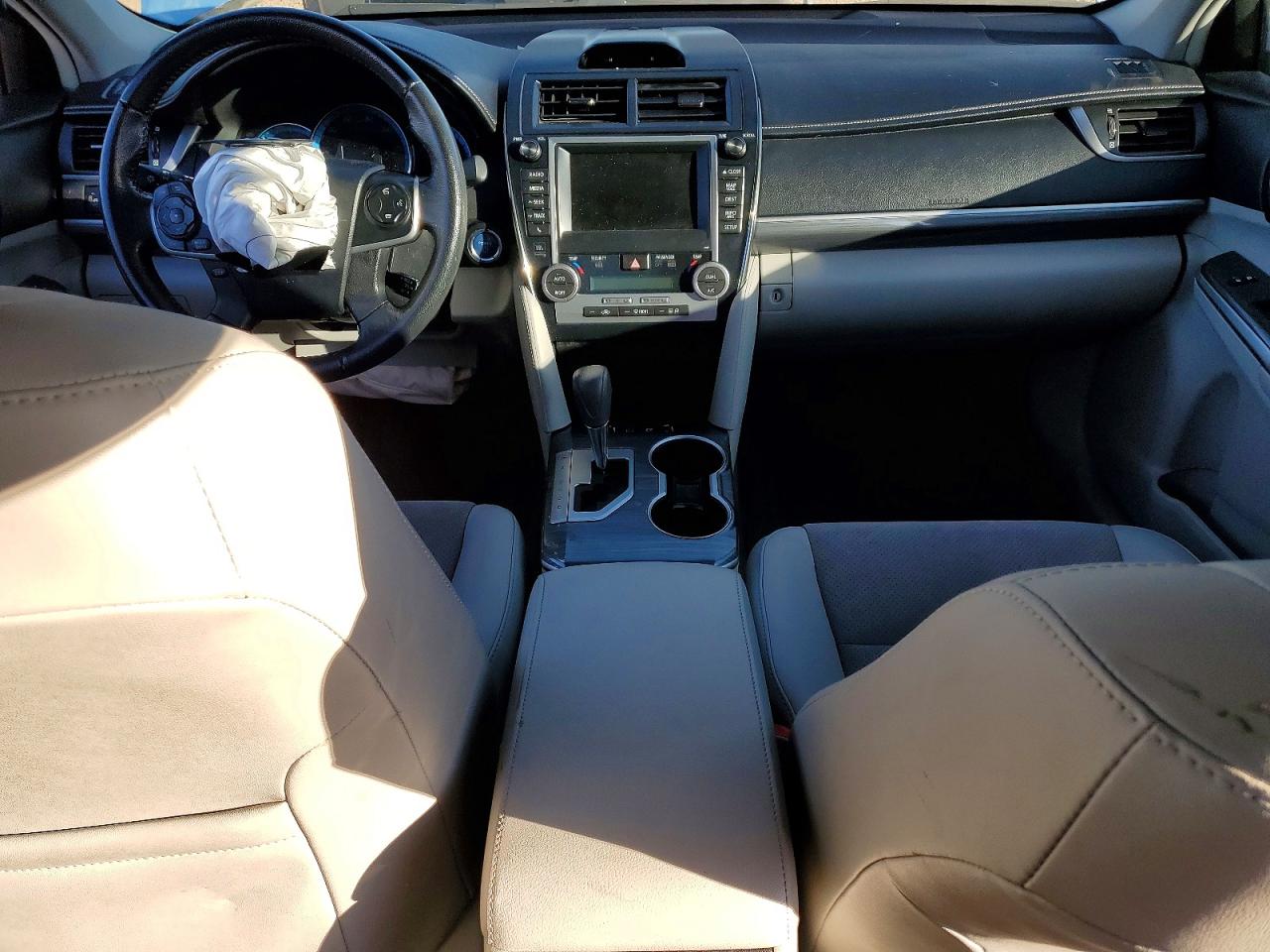2012 TOYOTA CAMRY HYBRID photo 29