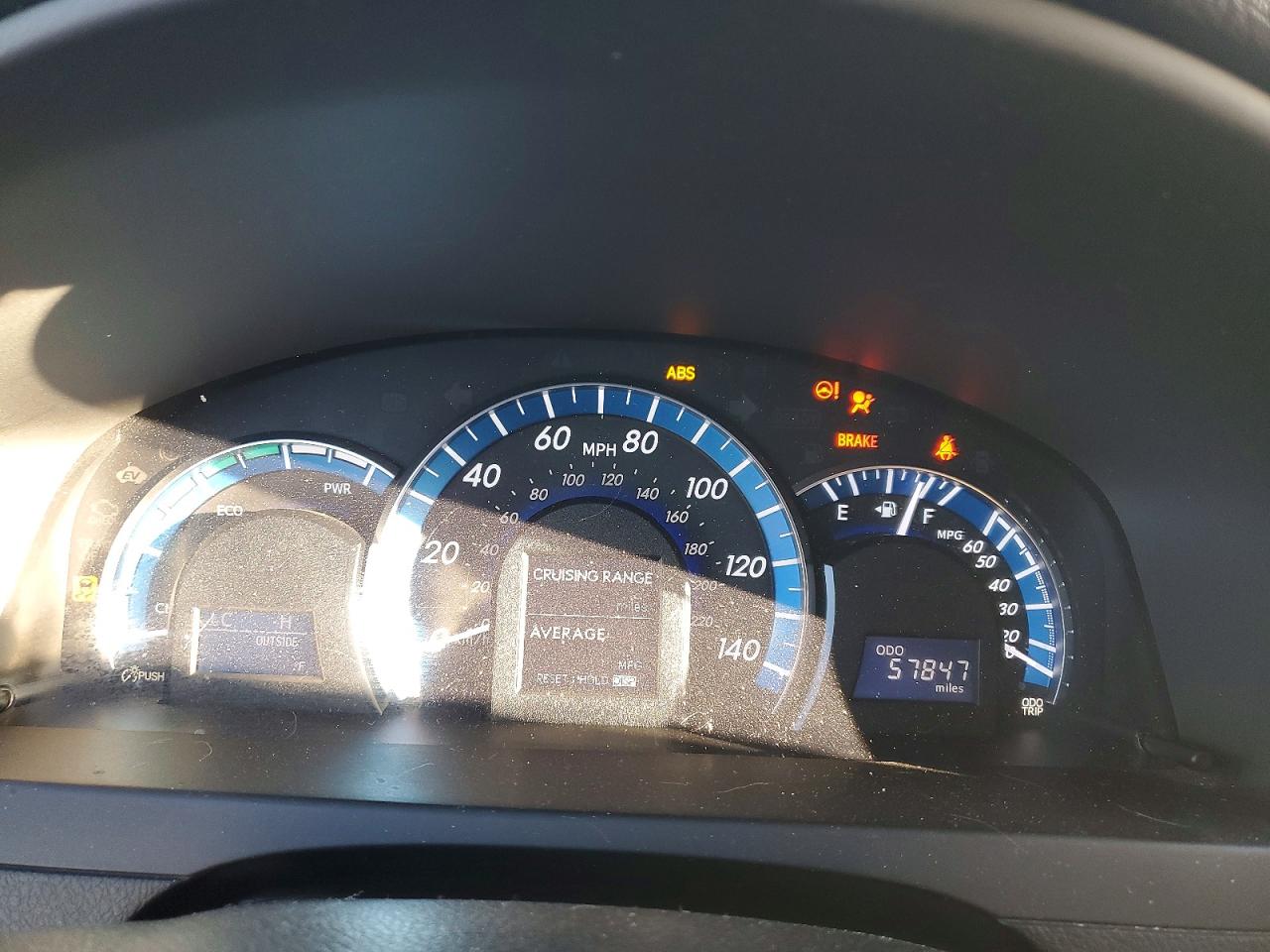 2012 TOYOTA CAMRY HYBRID photo 33