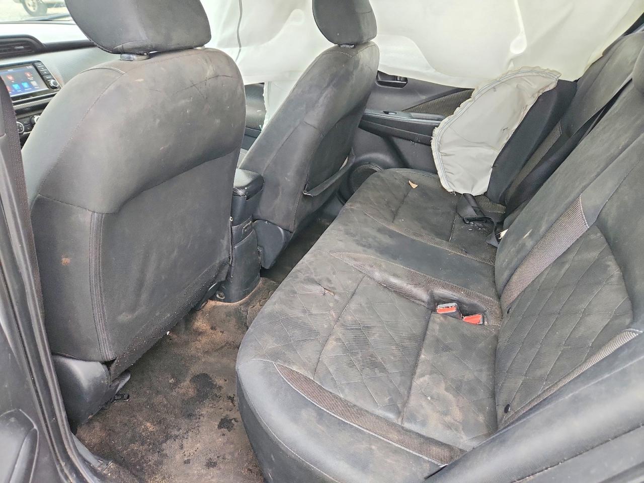 2020 NISSAN KICKS S photo 21