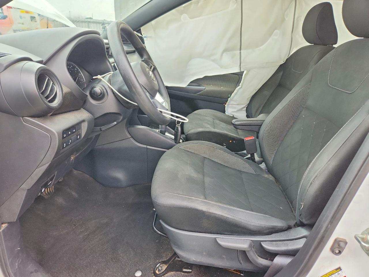 2020 NISSAN KICKS S photo 13