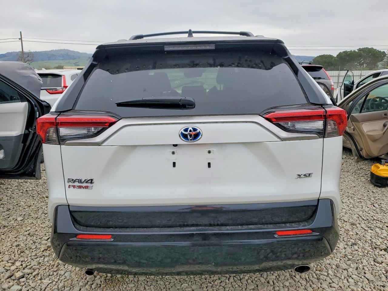 2024 TOYOTA RAV4 PRIME XSE photo 6