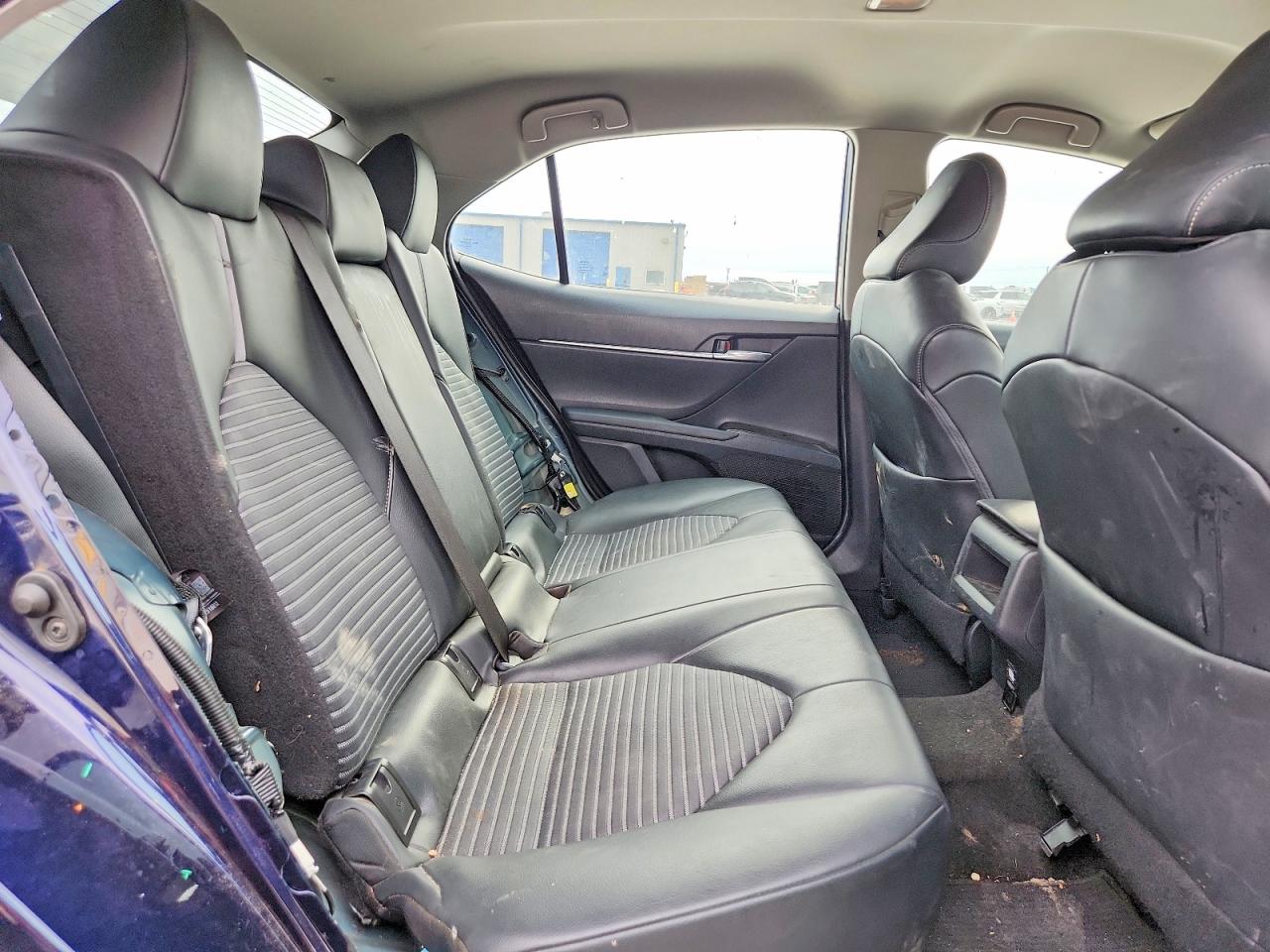 2021 TOYOTA CAMRY SE photo 10