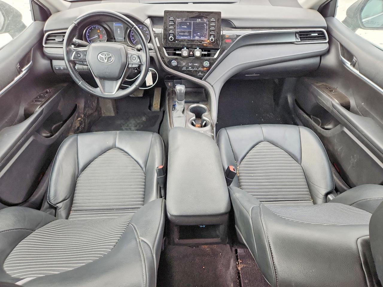 2021 TOYOTA CAMRY SE photo 8