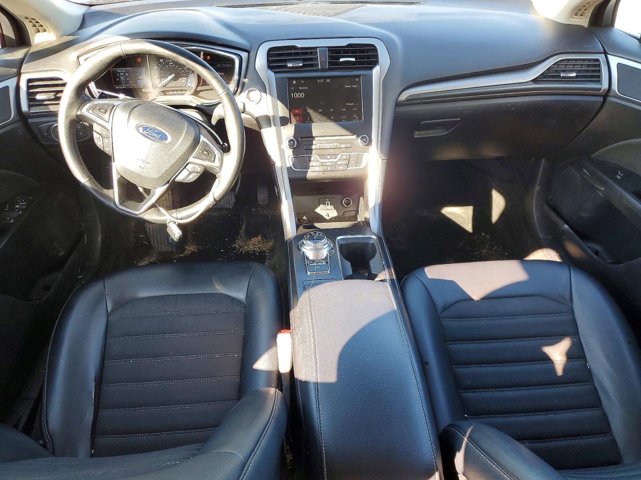 2017 FORD FUSION SE photo 8