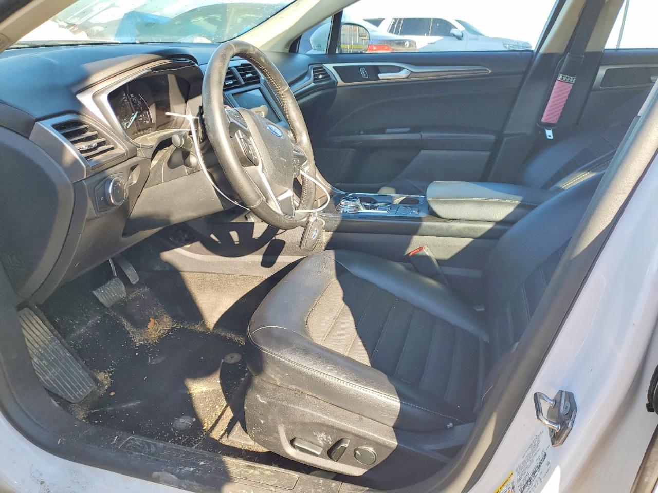 2017 FORD FUSION SE photo 7