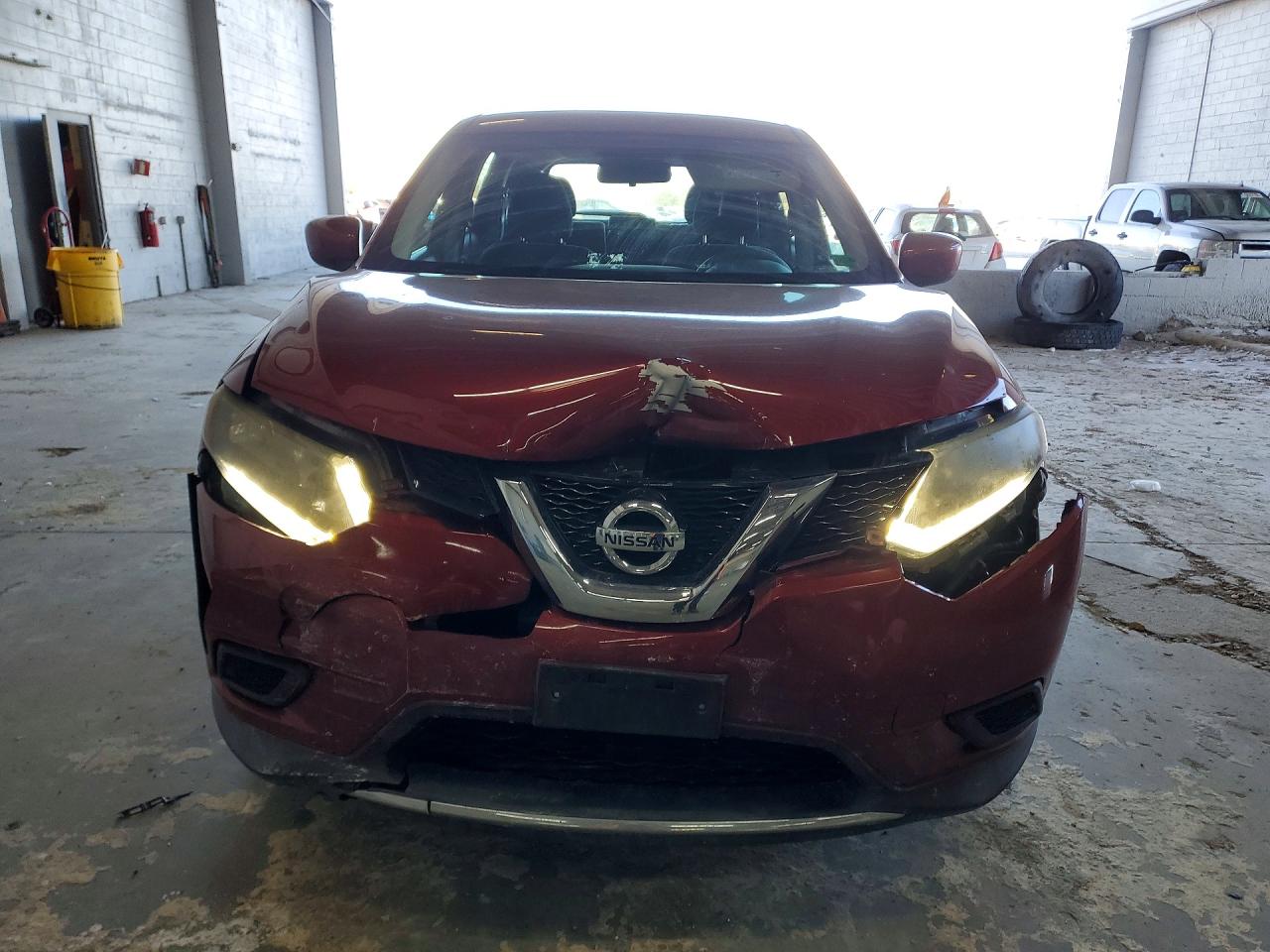 2016 NISSAN ROGUE S photo 9