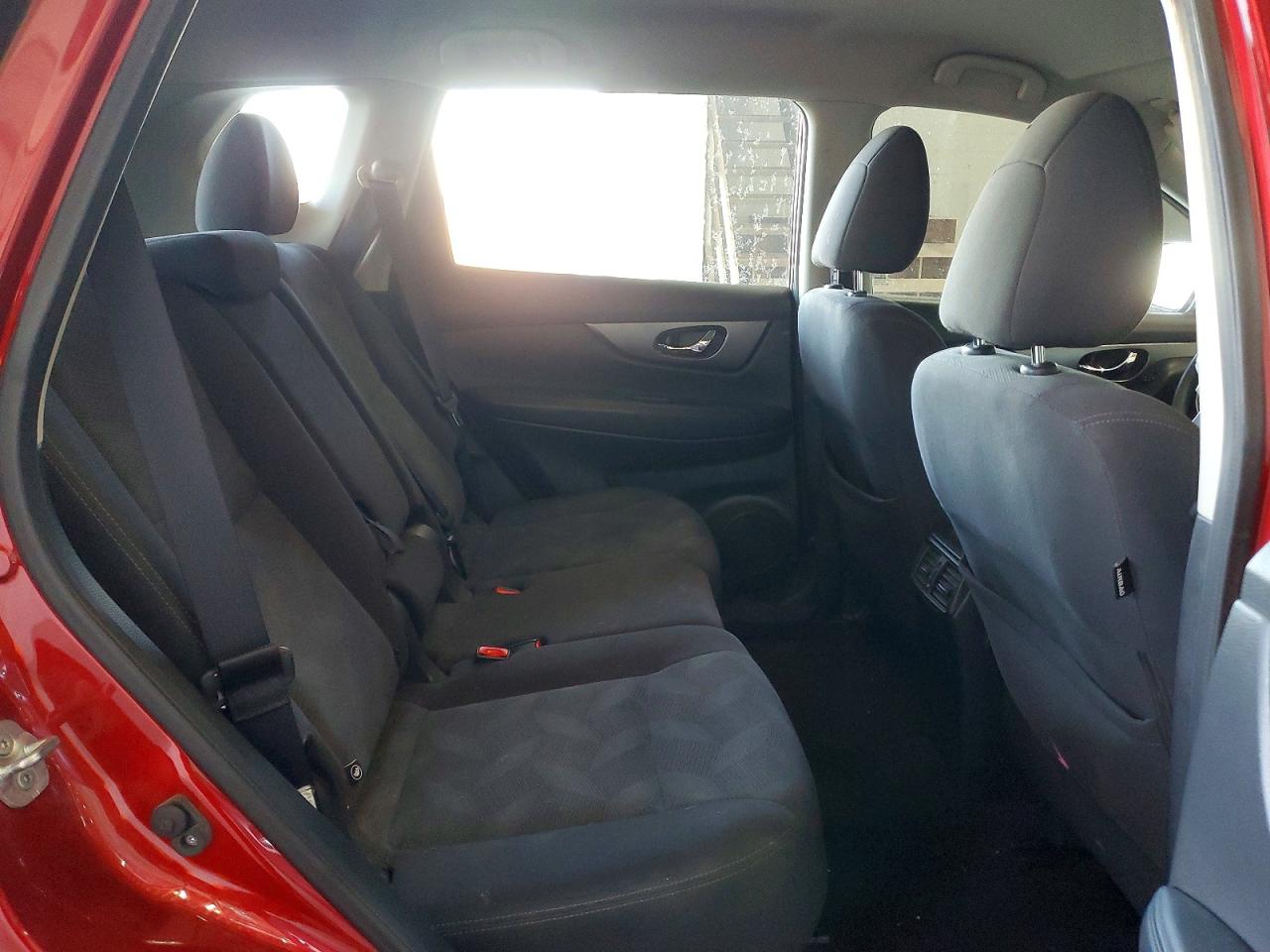 2016 NISSAN ROGUE S photo 21
