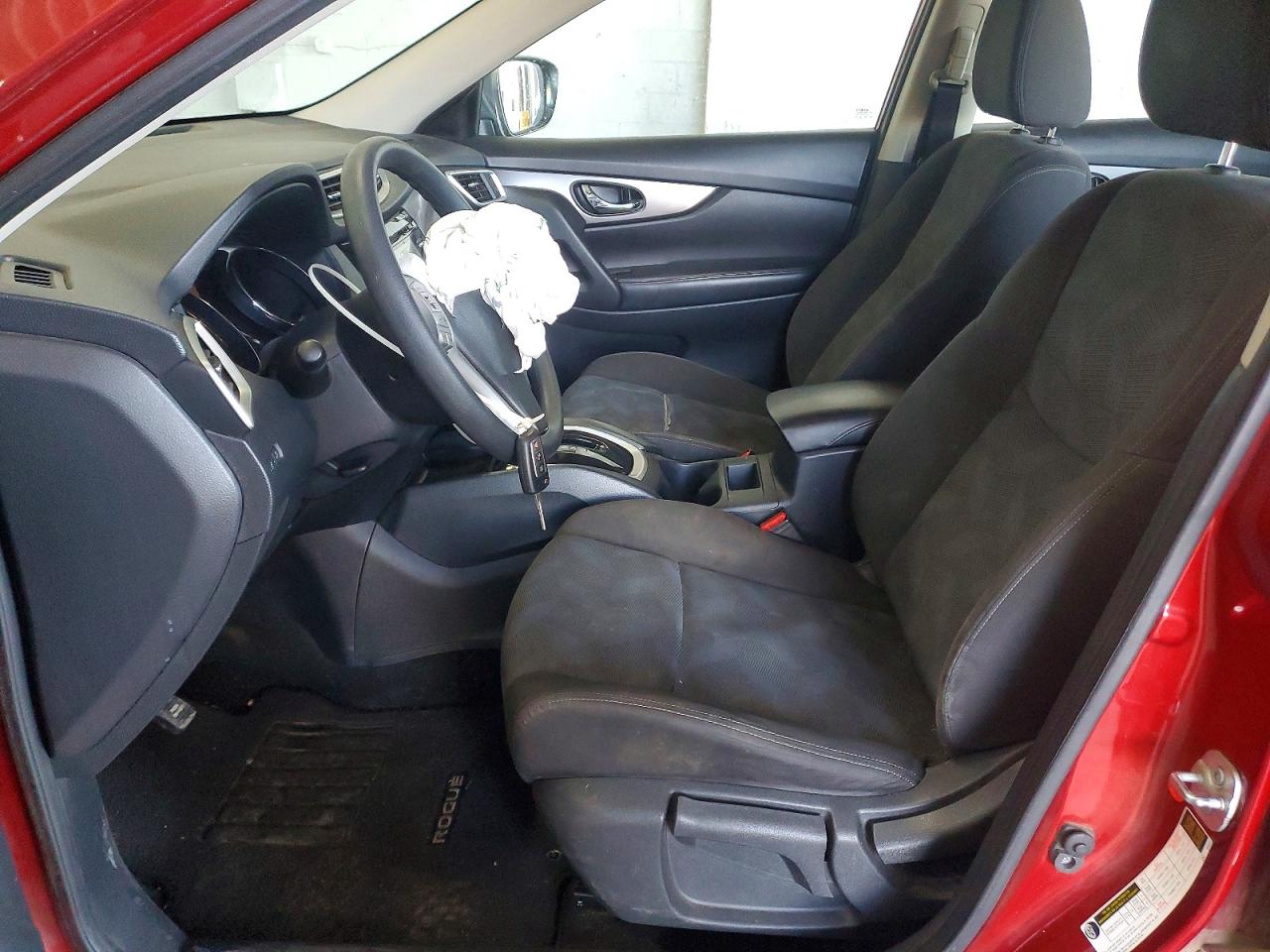 2016 NISSAN ROGUE S photo 13