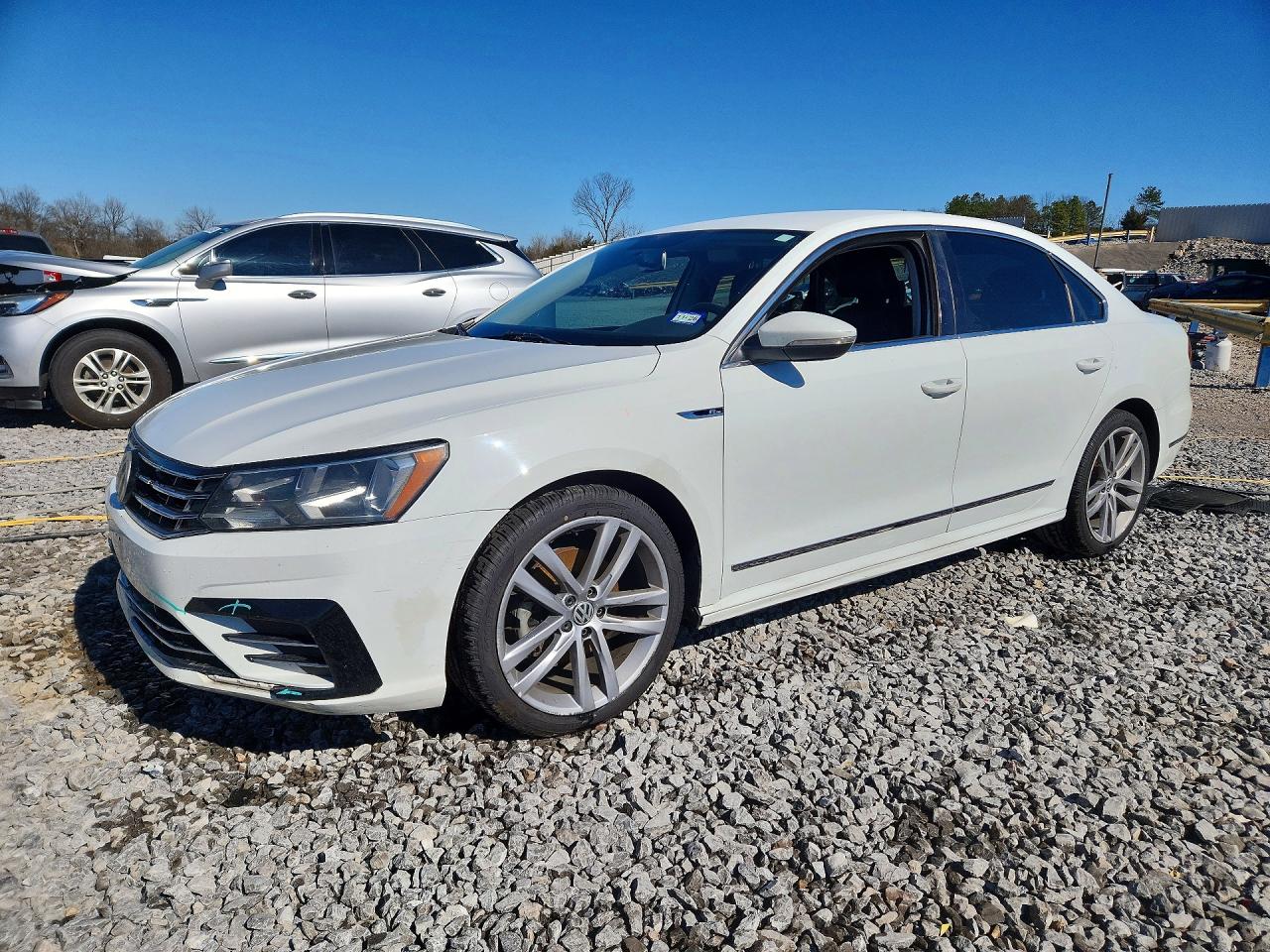 2017 VOLKSWAGEN PASSAT
