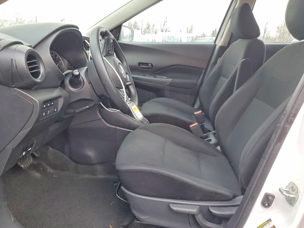 2023 NISSAN KICKS S photo 7