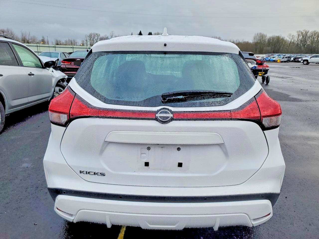 2023 NISSAN KICKS S photo 6