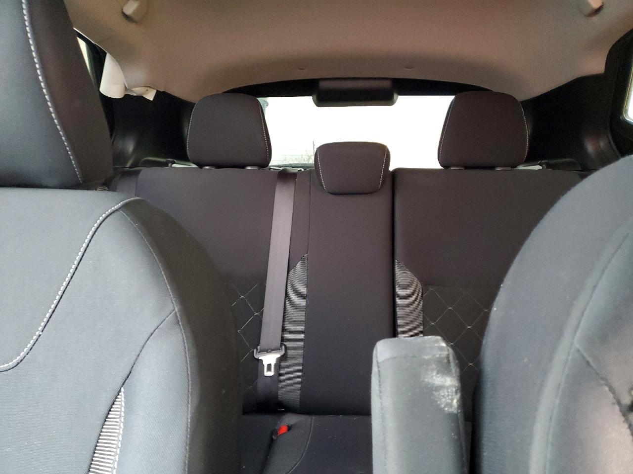 2019 NISSAN KICKS S photo 28