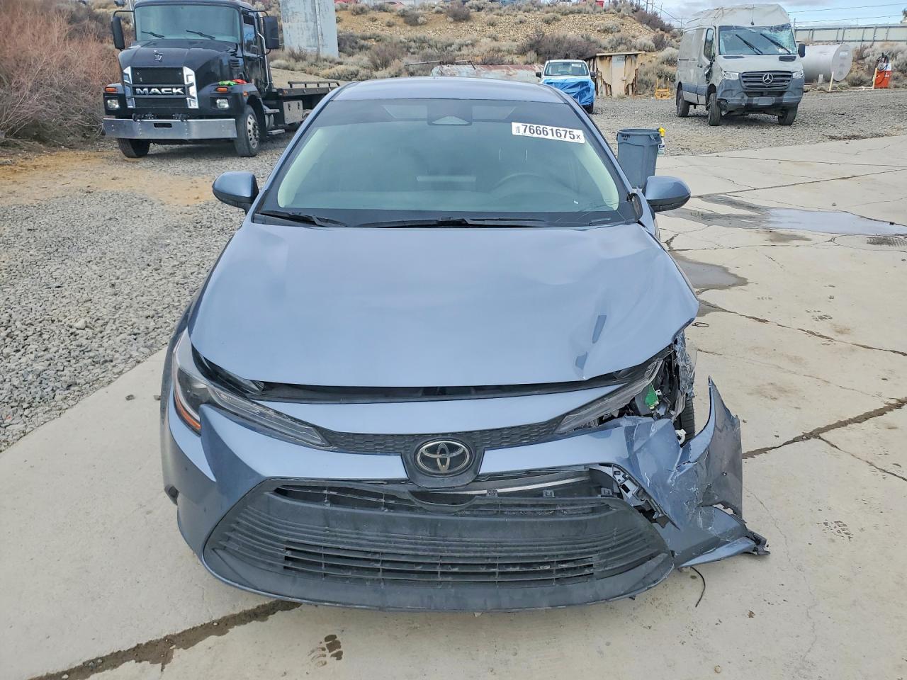 2024 TOYOTA COROLLA LE photo 5