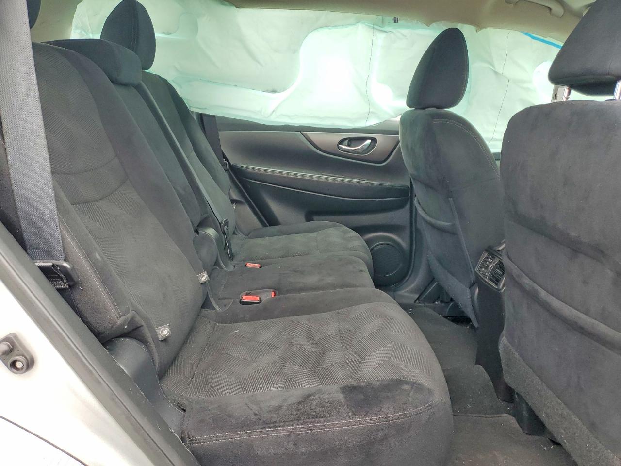 2016 NISSAN ROGUE S photo 11