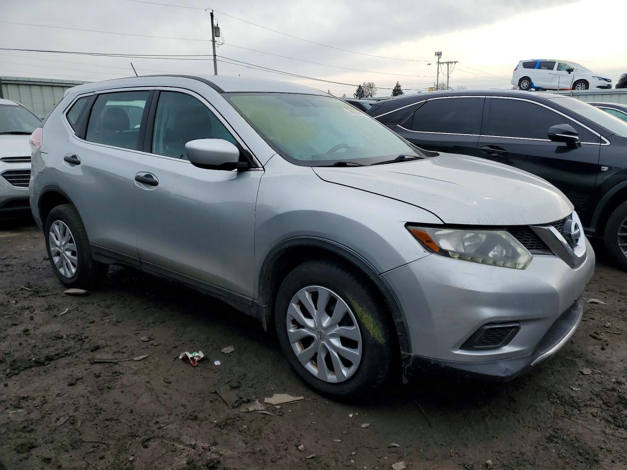 2016 NISSAN ROGUE S photo 4