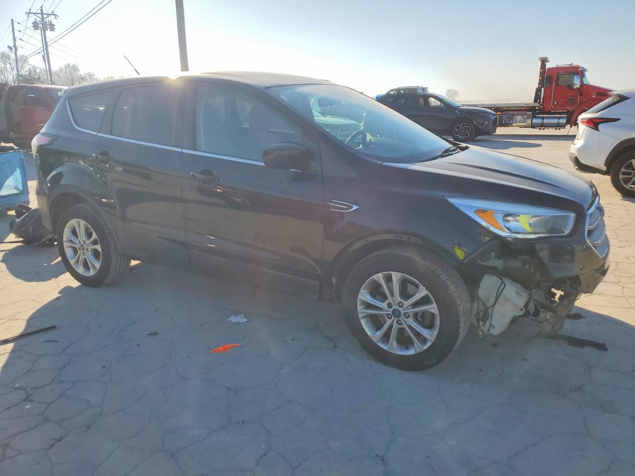 2017 FORD ESCAPE SE photo 4