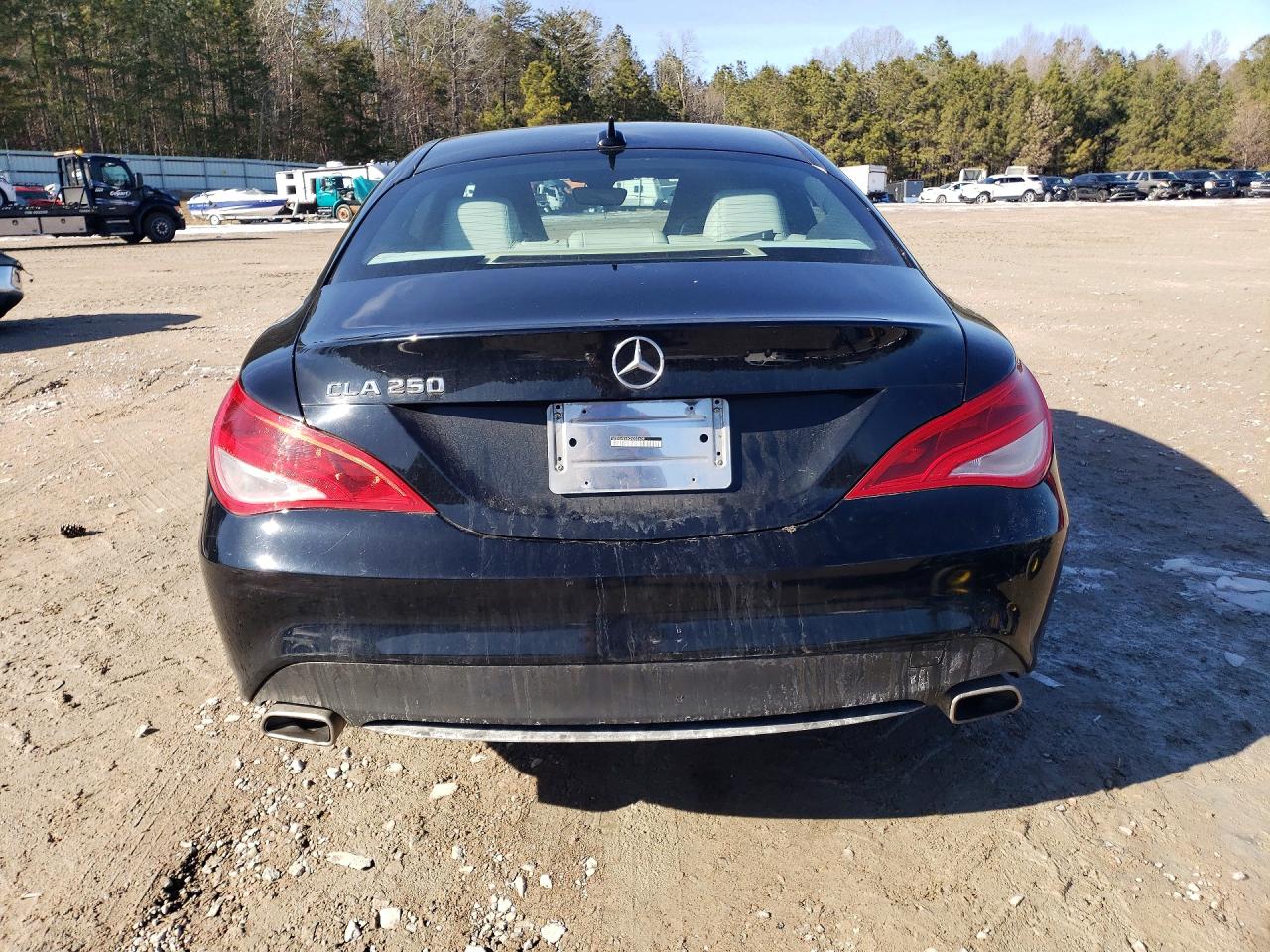 2016 MERCEDES-BENZ CLA 250 photo 16