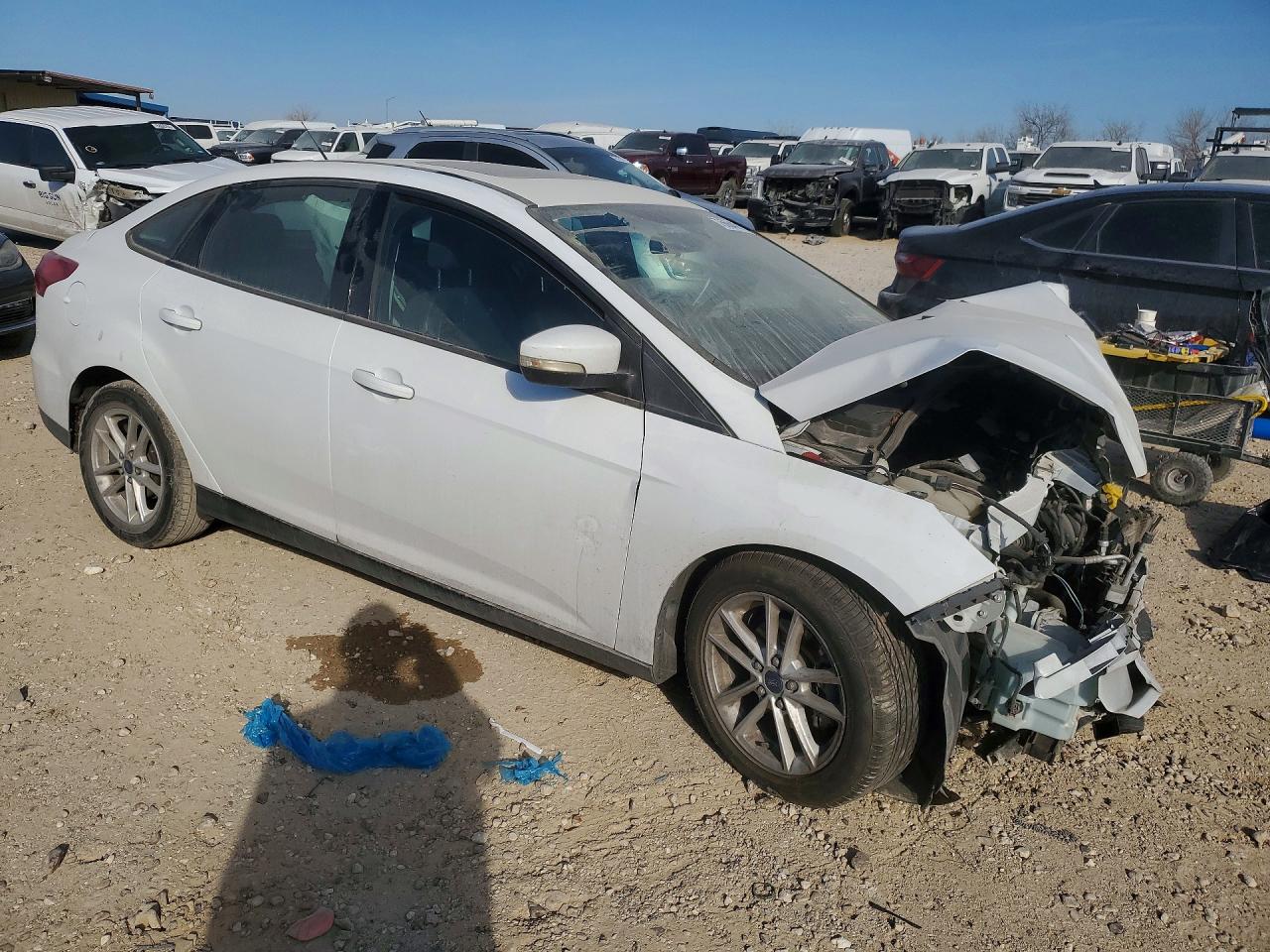 2015 FORD FOCUS SE photo 10