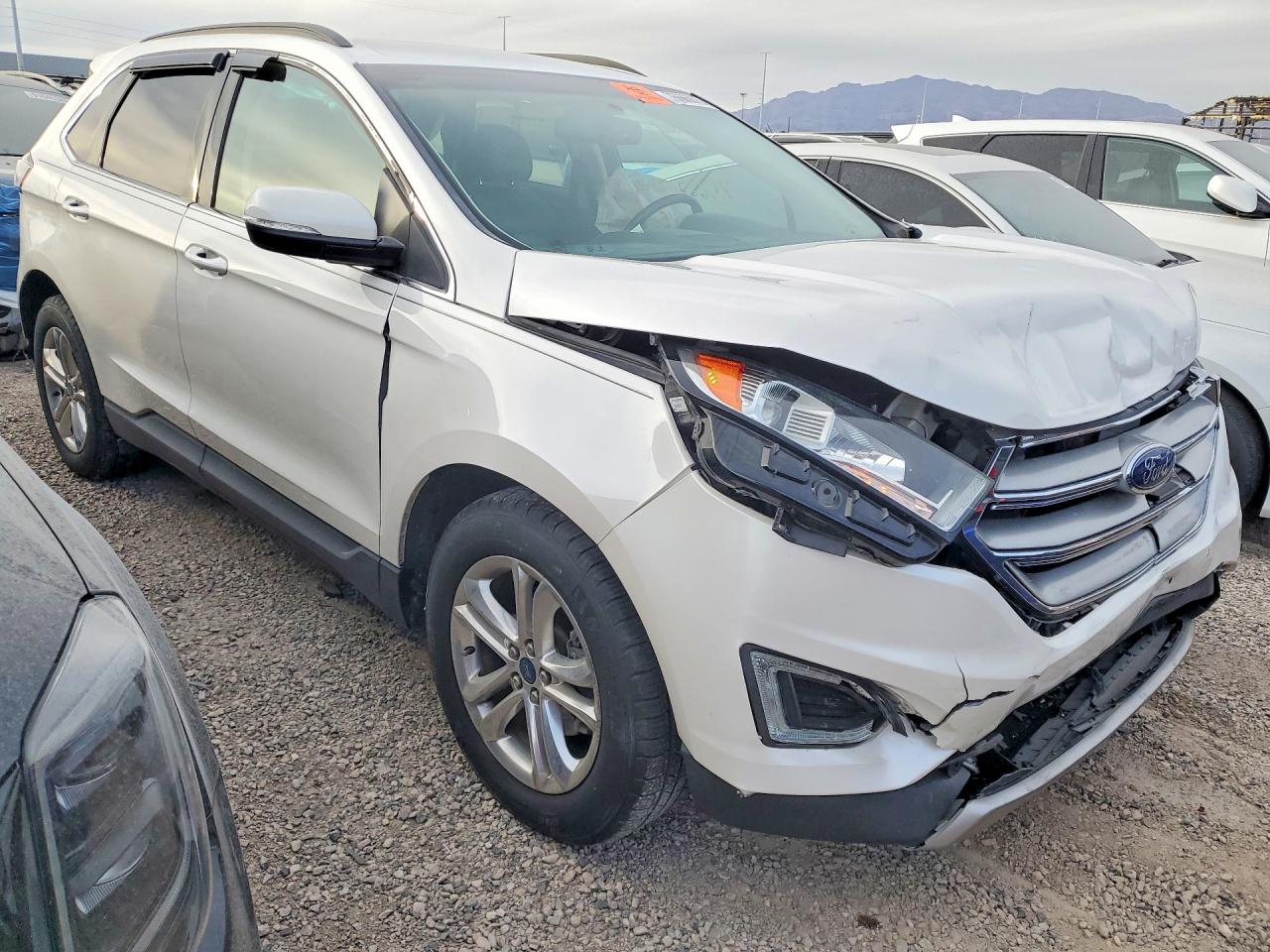 2015 FORD EDGE SEL photo 10