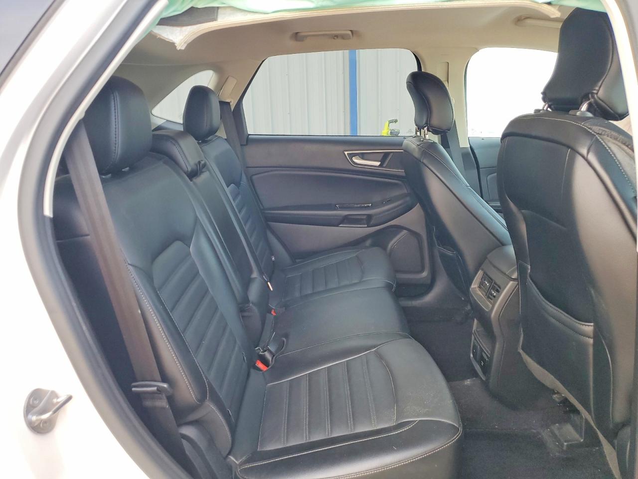 2015 FORD EDGE SEL photo 31