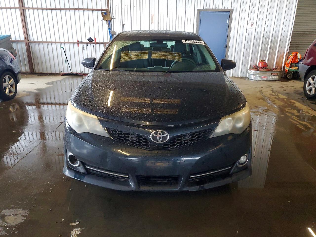 2013 TOYOTA CAMRY L photo 9