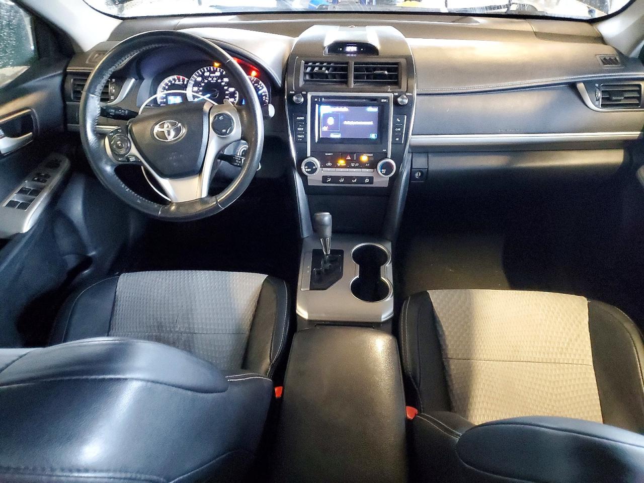 2013 TOYOTA CAMRY L photo 15