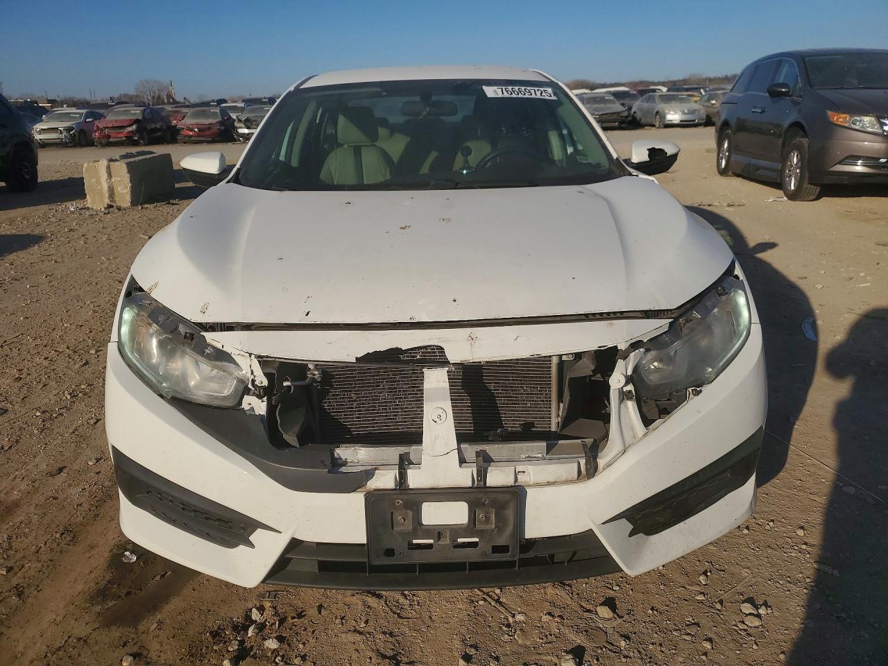 2017 HONDA CIVIC photo 9