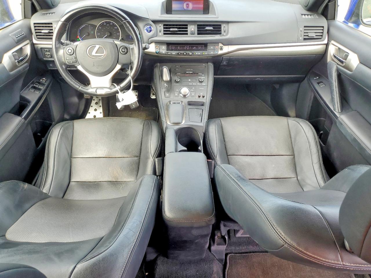 2016 LEXUS CT photo 8