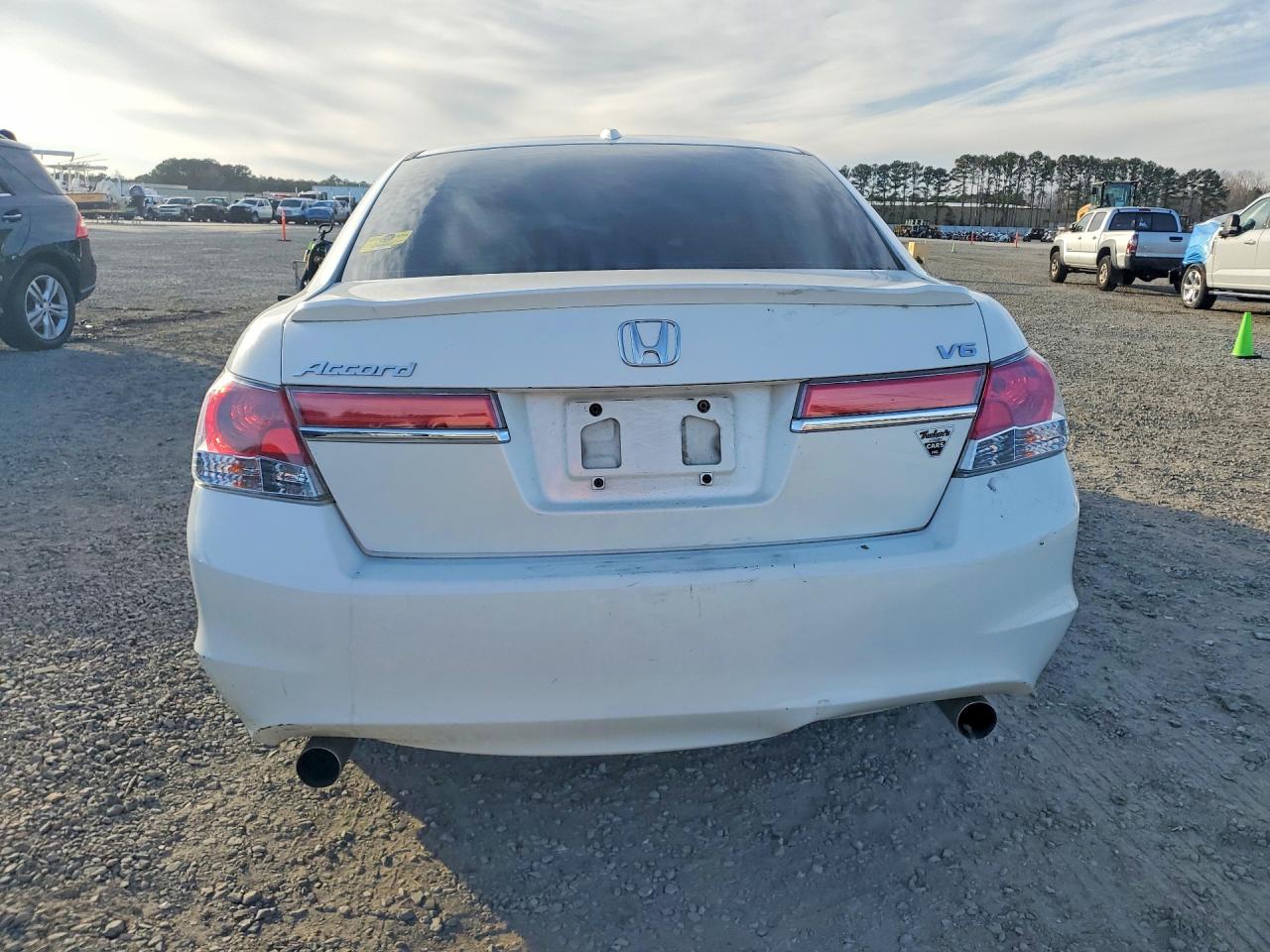 2011 HONDA ACCORD EXL photo 6
