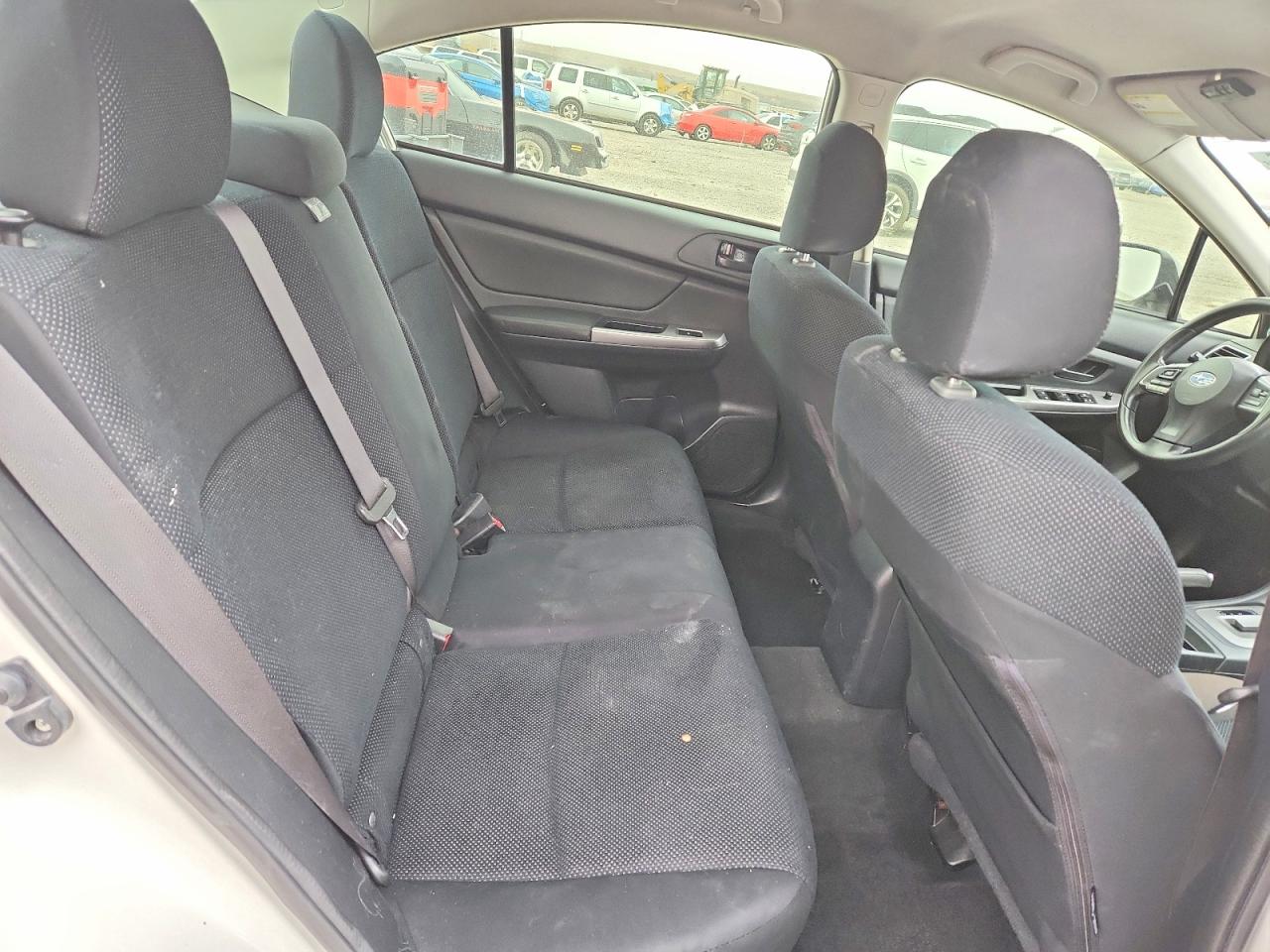 2015 SUBARU IMPREZA photo 10