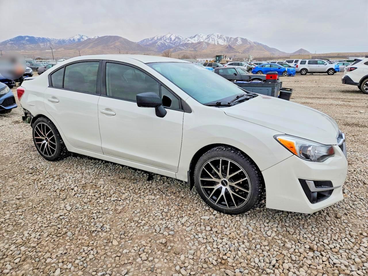 2015 SUBARU IMPREZA photo 4