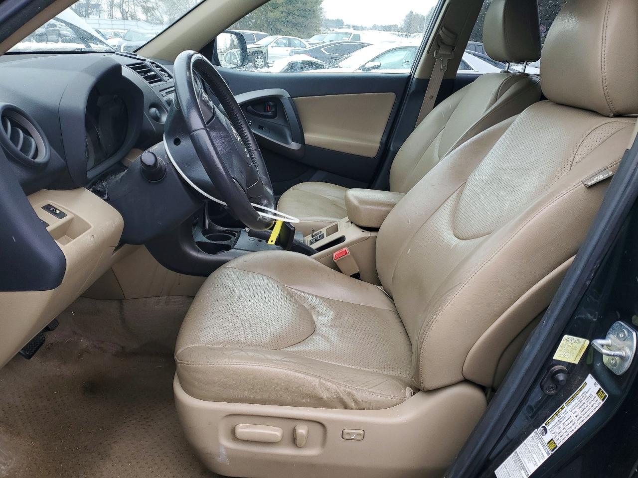 2012 TOYOTA RAV4 LIMITED photo 13
