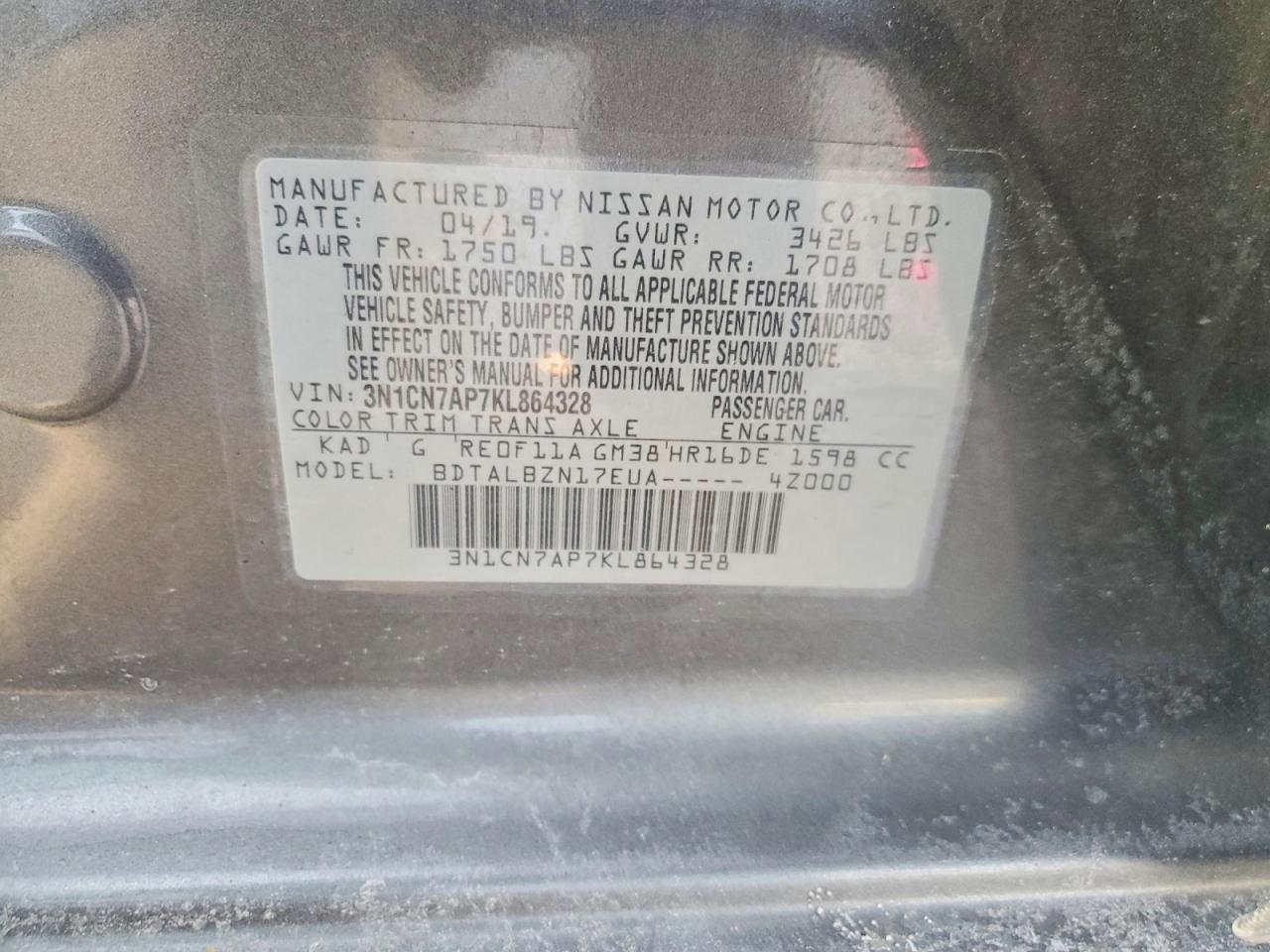 2019 NISSAN VERSA S photo 34