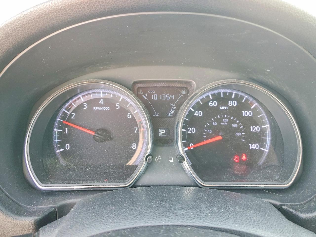 2019 NISSAN VERSA S photo 25