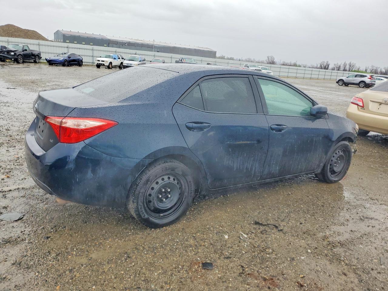 2019 TOYOTA COROLLA L photo 3