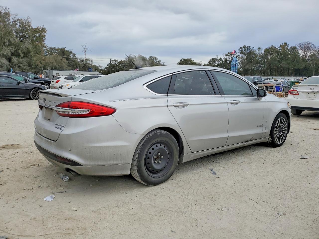 2018 FORD FUSION TITANIUM/PLATINUM HEV photo 7