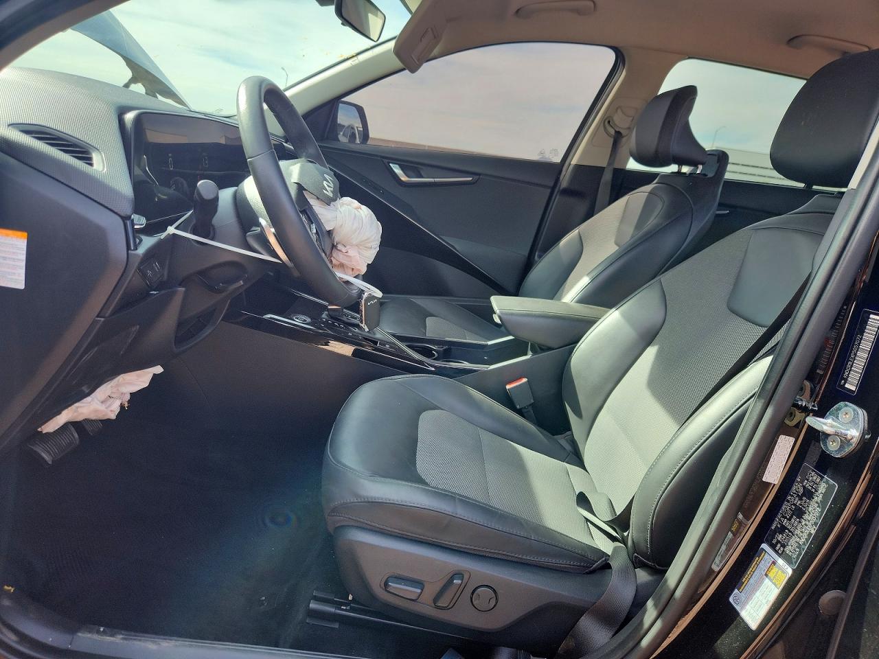 2023 KIA NIRO EX photo 7
