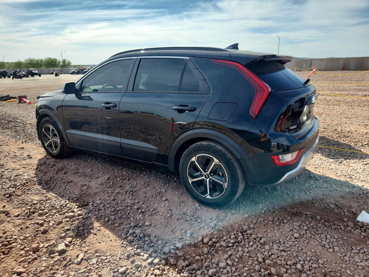 2023 KIA NIRO EX photo 2