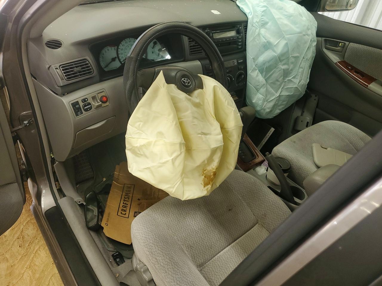 2003 TOYOTA COROLLA LE photo 8