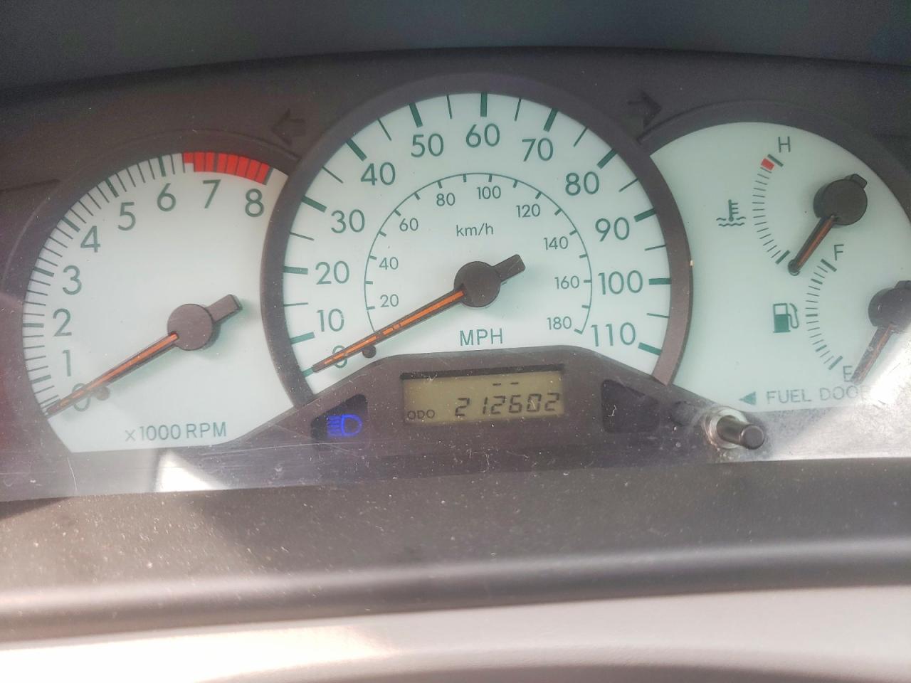 2003 TOYOTA COROLLA LE photo 9