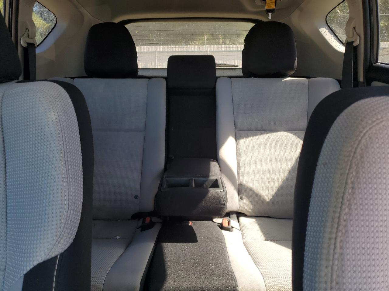 2017 TOYOTA RAV4 XLE photo 10