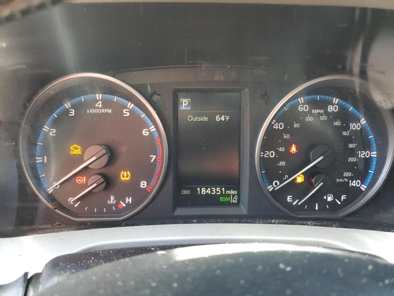 2017 TOYOTA RAV4 XLE photo 9
